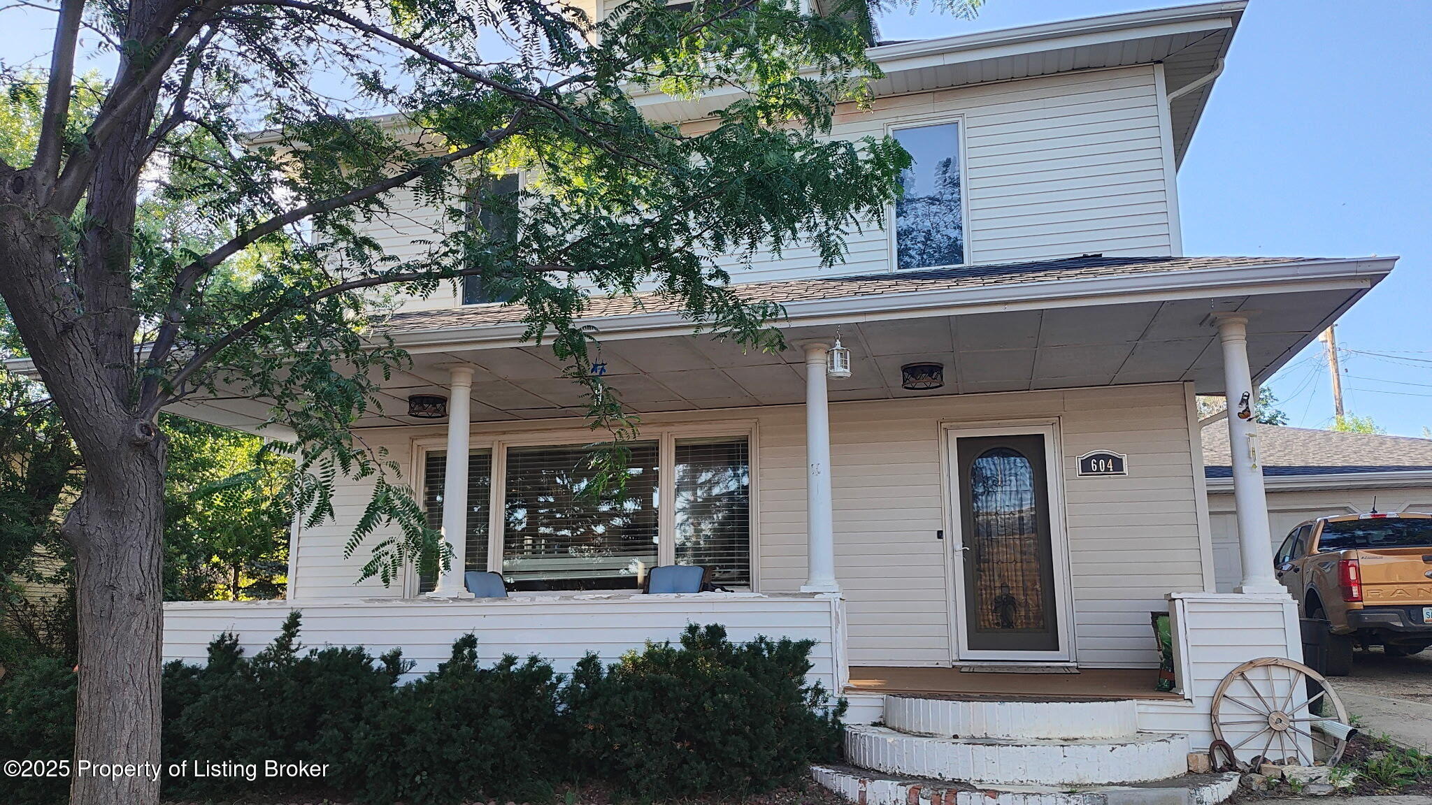 Stunningly Restored 5-bedroom, 3-bathroom Home